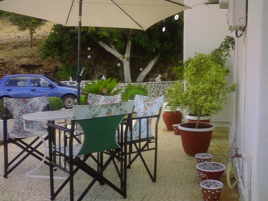 Villa Marabou Poros  Esterno foto