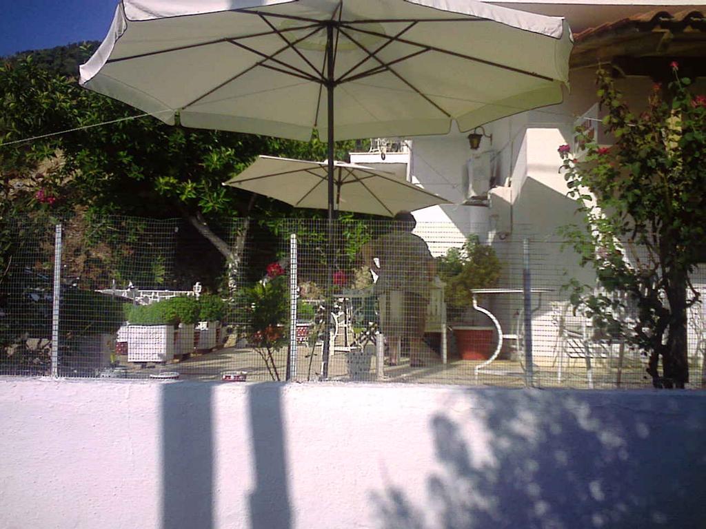Villa Marabou Poros  Esterno foto